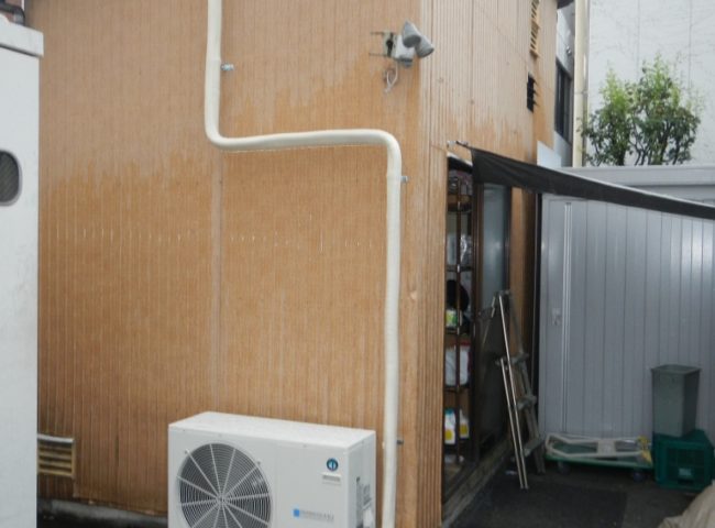 神奈川県秦野市の某寿司店｜プレハブ冷凍庫の冷却ユニットの交換工事