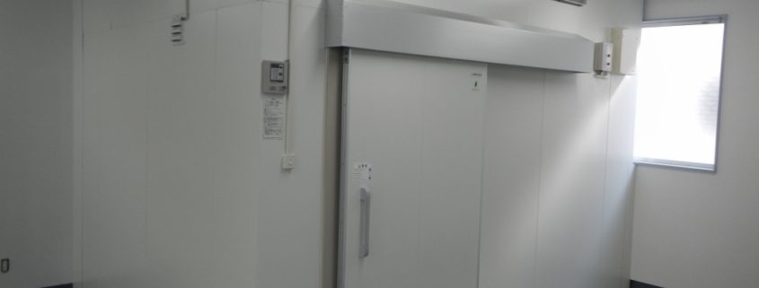 プレハブ冷蔵庫の新設工事