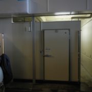 神奈川県横浜市磯子区の魚卸｜プレハブ冷蔵庫の新設工事