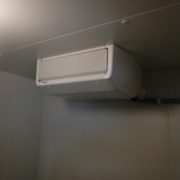 東京都足立区の某業務用の八百屋｜プレハブ冷蔵庫の移設工事