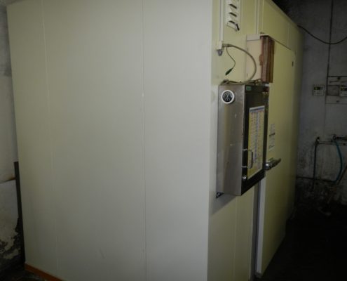 プレハブ冷凍庫の移設工事
