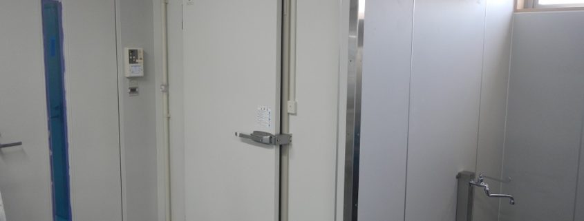 【日軽製】業務用プレハブ冷凍庫の新設工事