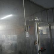 使用済プレハブ冷蔵庫を再設置＋ホシザキ室外機を新規導入｜神奈川県平塚市 水産加工場での移設工事事例