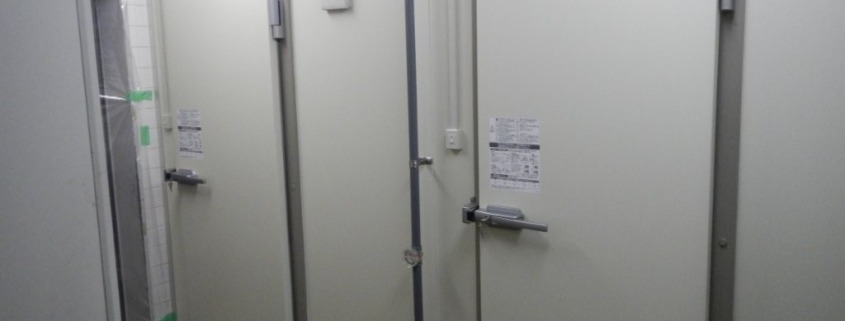 ホシザキ製プレハブ冷蔵庫2室構成（冷蔵庫・冷凍庫）
